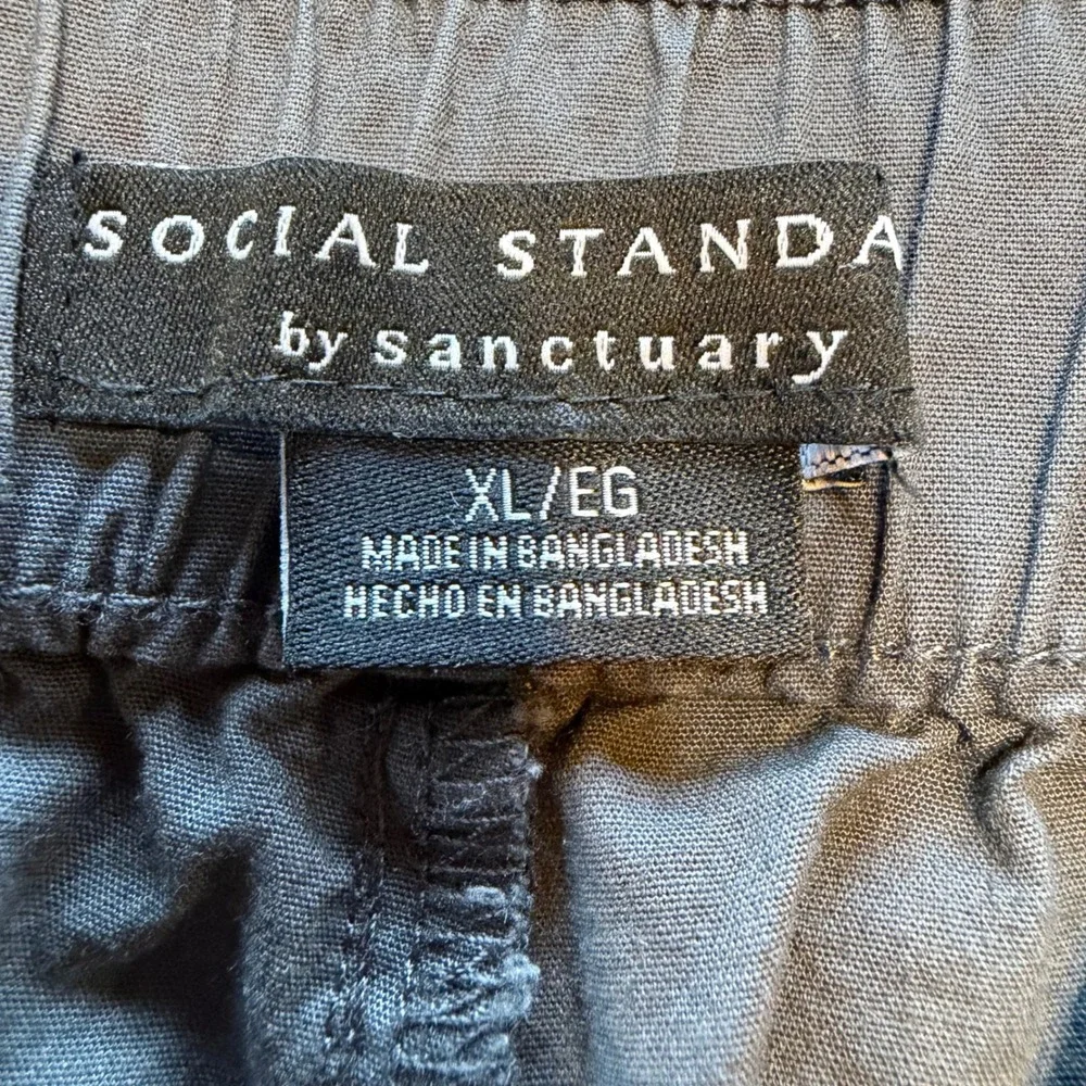 Social Standard by Sanctuary Gray Cargo Joggers Capri Pants XL Elastic Waist - Picture 7 of 10
